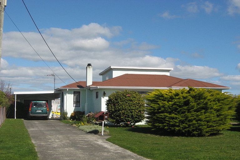 Photo of property in 10 Potaka Street, Marton, 4710