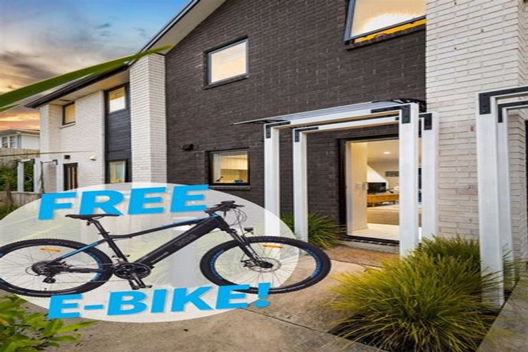 Photo of property in 8/45 Vera Road, Te Atatu South, Auckland, 0610