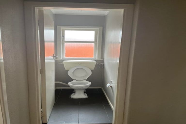 Photo of property in 3/1068 Fergusson Drive, Clouston Park, Upper Hutt, 5018