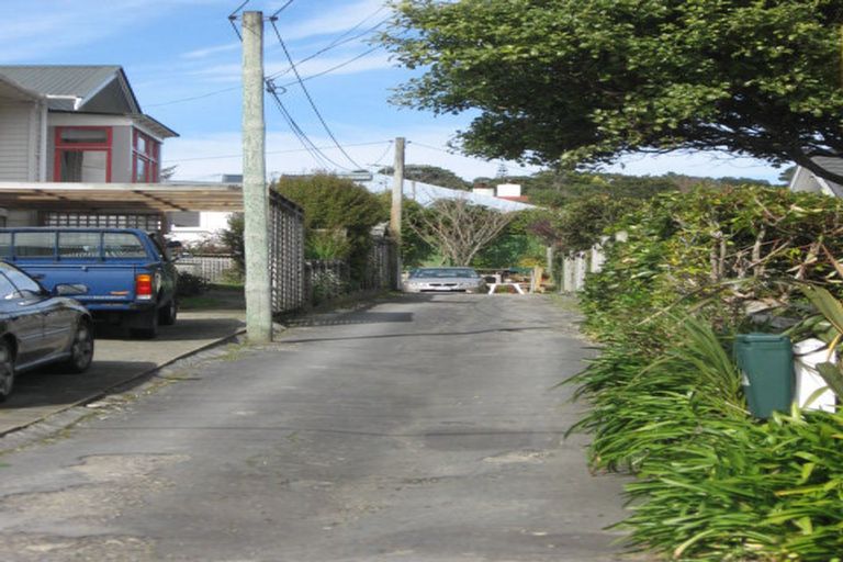 Photo of property in 37a Braithwaite Street, Karori, Wellington, 6012