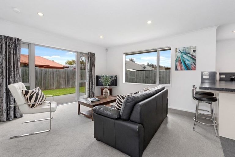 Photo of property in 4 Catkins Lane, Mairehau, Christchurch, 8052