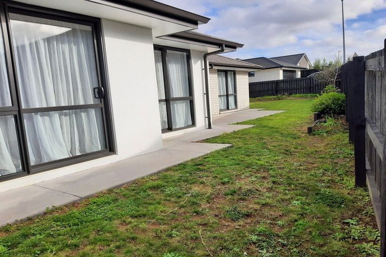 Photo of property in 13 Maui Place, Spotswood, New Plymouth, 4310