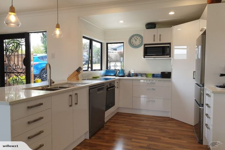 Photo of property in 8 Bay View Road, Raglan, 3225