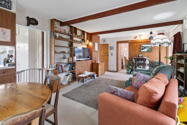 Photo of property in 10 Lambert Street, Marton, 4710