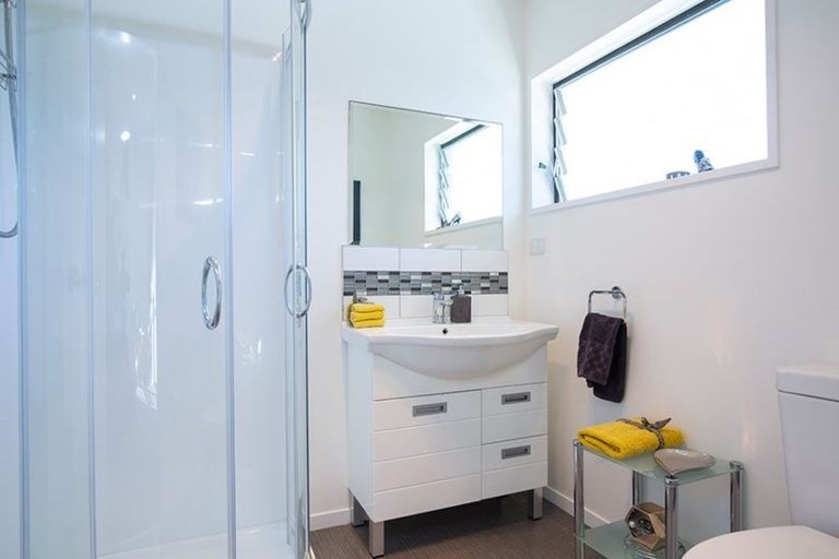 Photo of property in 3 Lonsdale Street, New Brighton, Christchurch, 8083