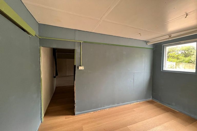 Photo of property in 38 Lanigan Street, Birkdale, Auckland, 0626