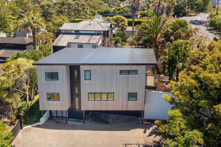 Photo of property in 2/236 Beach Road, Campbells Bay, Auckland, 0630