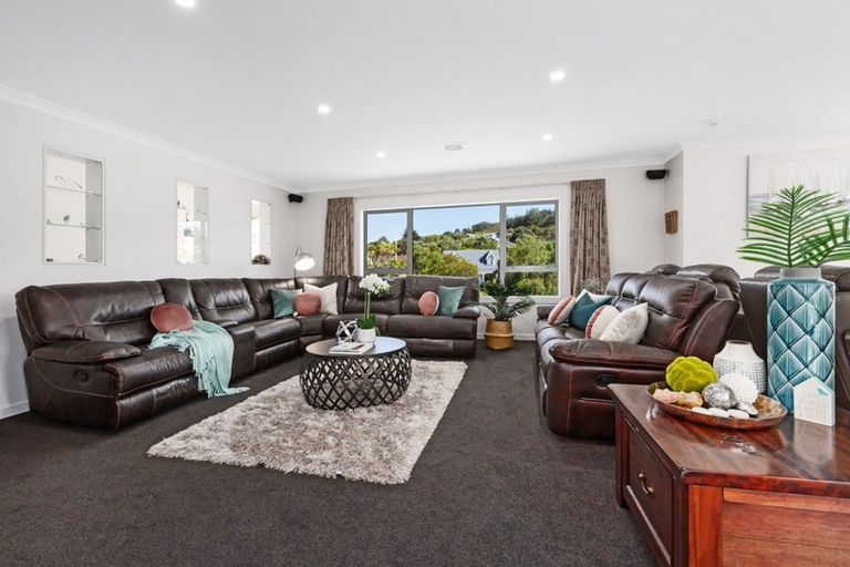 Photo of property in 4 Azimuth Place, Whitby, Porirua, 5024