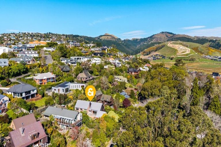 Photo of property in 5 Shalamar Drive, Cashmere, Christchurch, 8022