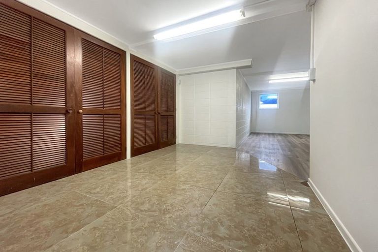 Photo of property in 1/22 Craig Road, Milford, Auckland, 0620