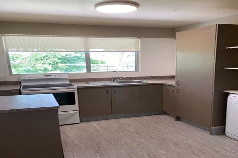 Photo of property in 199 Hobsonville Road, Hobsonville, Auckland, 0618