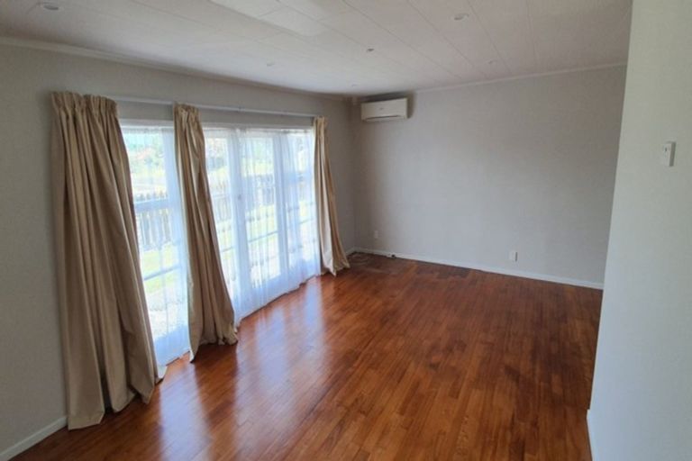 Photo of property in 34 Ashgrove Road, Mangere, Auckland, 2022