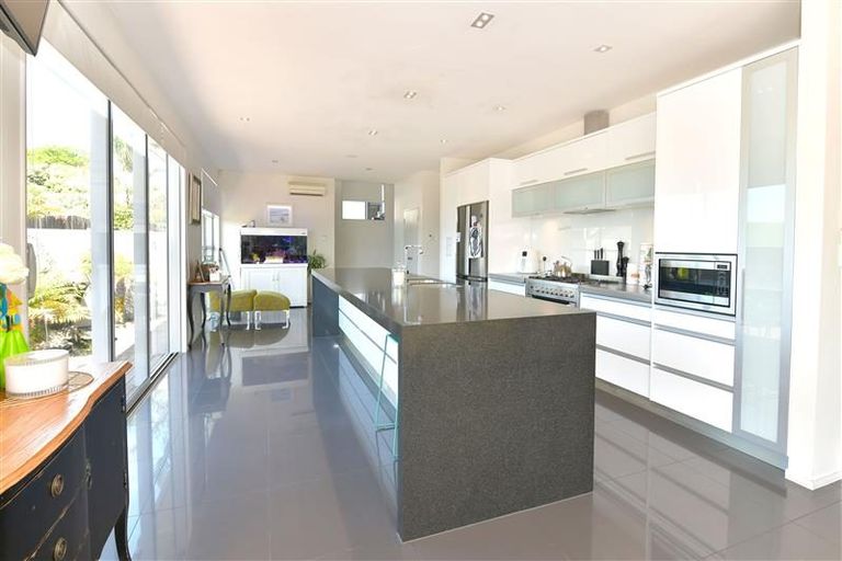 Photo of property in 855 Whangaparaoa Road, Manly, Whangaparaoa, 0930