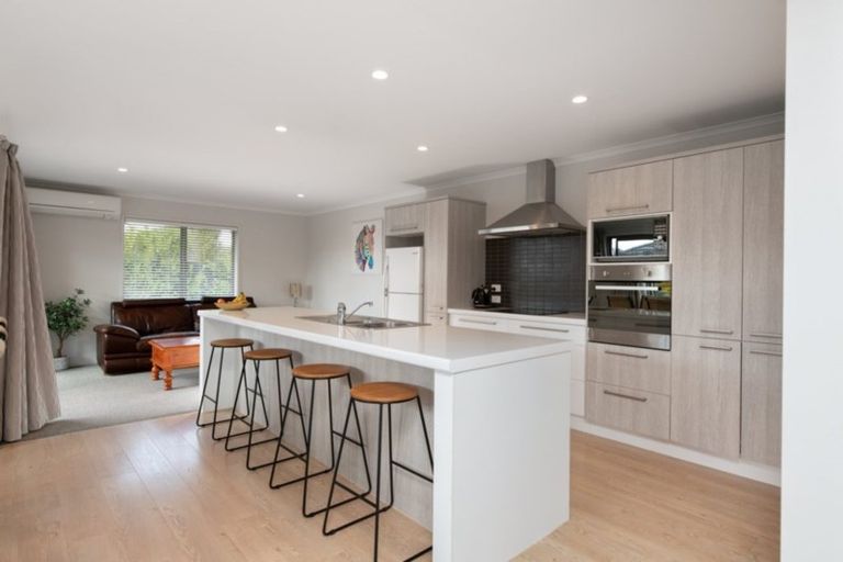 Photo of property in 43 Benmore Crescent, Pyes Pa, Tauranga, 3112