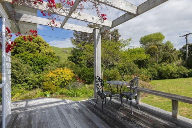 Photo of property in 2 Douglas Street, Okitu, Gisborne, 4010