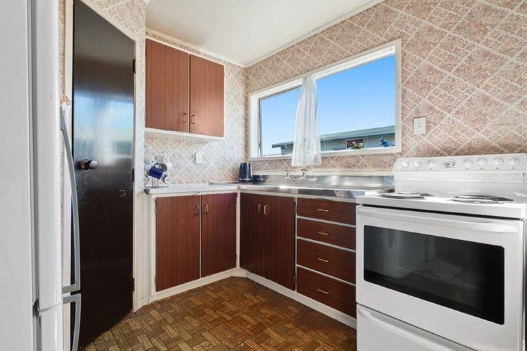 Photo of property in 44 Burundi Avenue, Clendon Park, Auckland, 2103