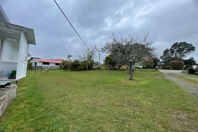 Photo of property in 23 Colwill Road, Massey, Auckland, 0614