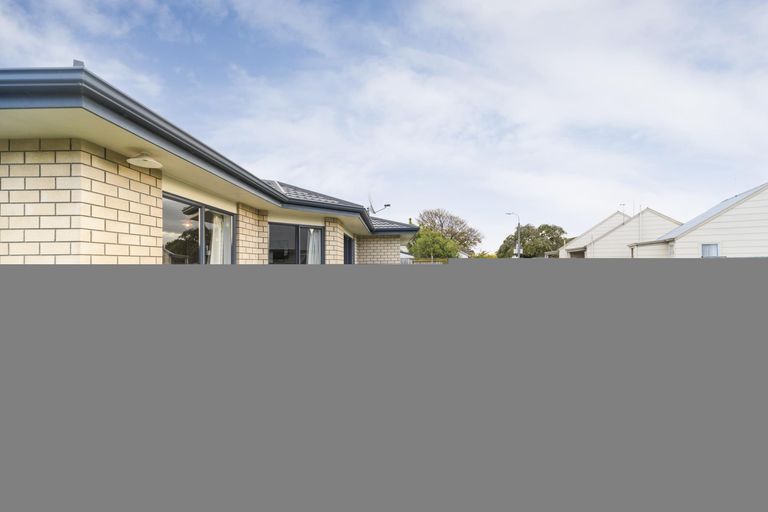 Photo of property in 131 Russell Street, Palmerston North, 4414