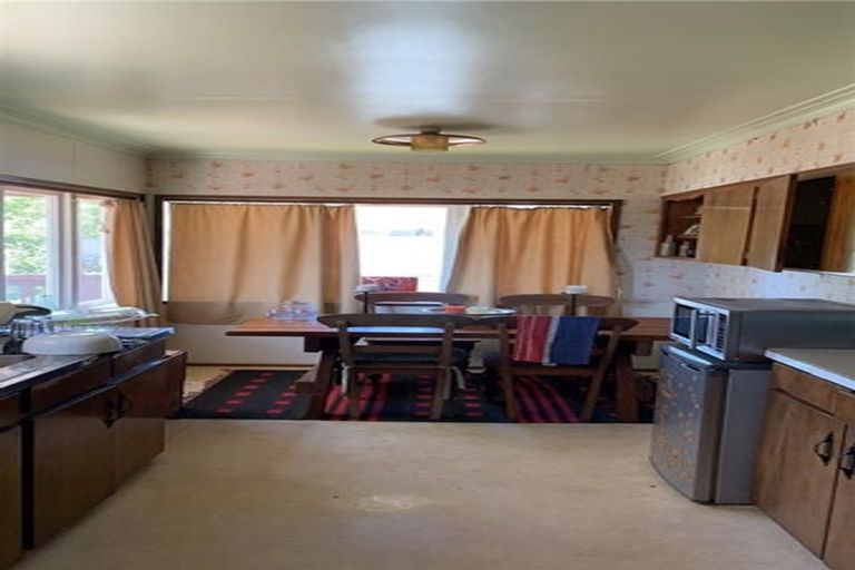 Photo of property in 23 Barbary Avenue, Kelston, Auckland, 0602