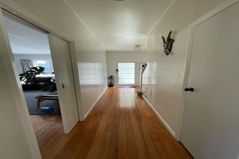 Photo of property in 1/56 Churton Crescent, Taita, Lower Hutt, 5011