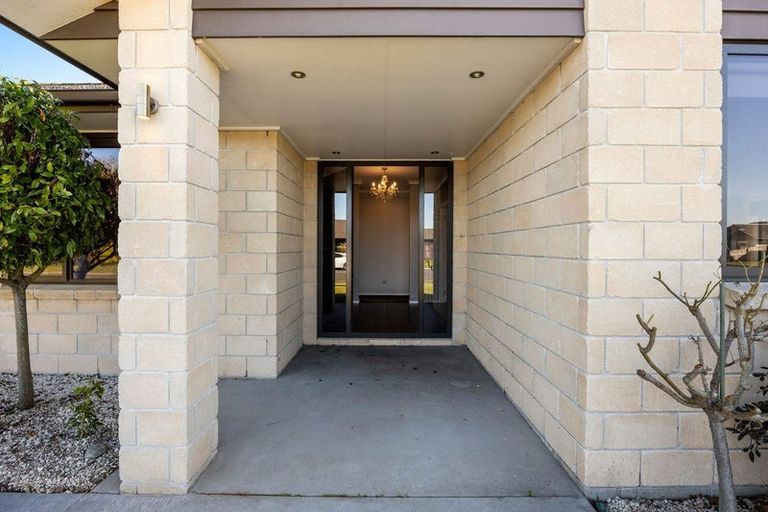 Photo of property in 14 Robieson Street, Roseneath, Wellington, 6011