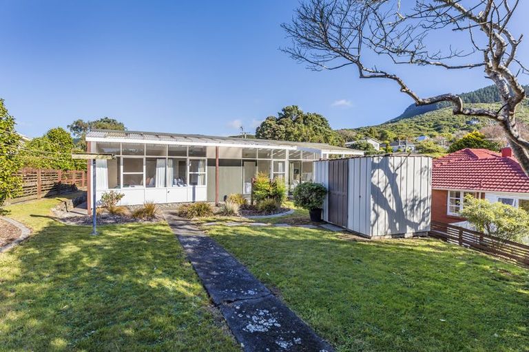 Photo of property in 22 Larsen Crescent, Tawa, Wellington, 5028