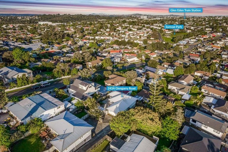 Photo of property in 243a Glengarry Road, Glen Eden, Auckland, 0602