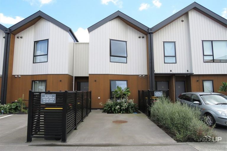 Photo of property in 11/117 Buckley Avenue, Hobsonville, Auckland, 0616