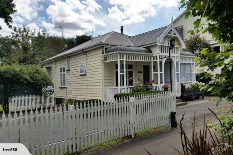 Photo of property in 6 Mcmaster Street, Greytown, 5712