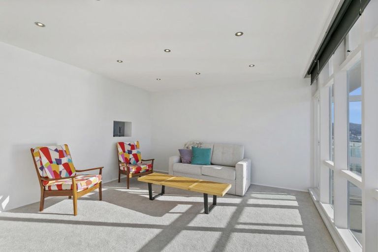 Photo of property in Gateway Apartments, 19 Maida Vale Road, Roseneath, Wellington, 6011