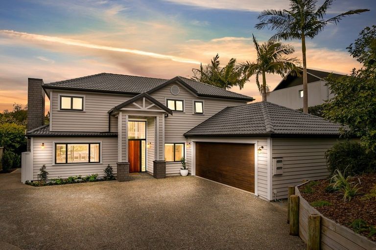 Photo of property in 73j Park Rise, Campbells Bay, Auckland, 0630