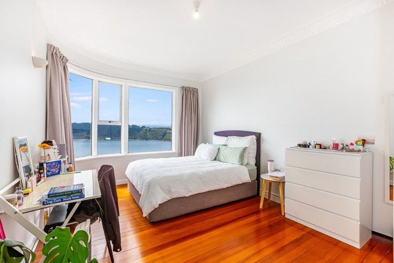 Photo of property in 110 Grafton Road, Roseneath, Wellington, 6011