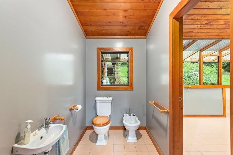 Photo of property in 81 Omaha Valley Road, Big Omaha, 0985