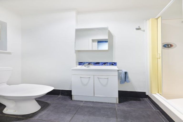 Photo of property in 14 Edgewood Way, Henderson, Auckland, 0612