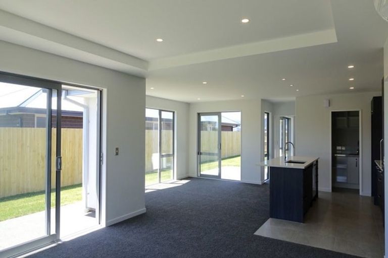 Photo of property in 71 Whincops Road, Halswell, Christchurch, 8025