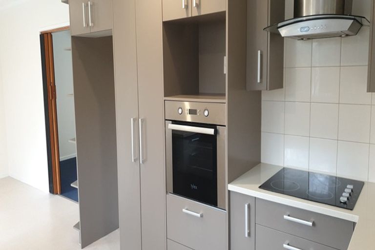 Photo of property in 5 Zita Maria Drive, Massey, Auckland, 0614