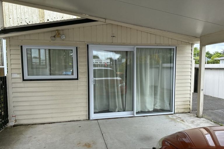 Photo of property in 3 Newcastle Street, Hokowhitu, Palmerston North, 4410