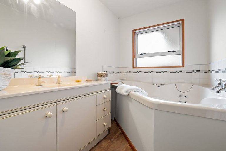 Photo of property in 2/27 Brodie Street, Ilam, Christchurch, 8041