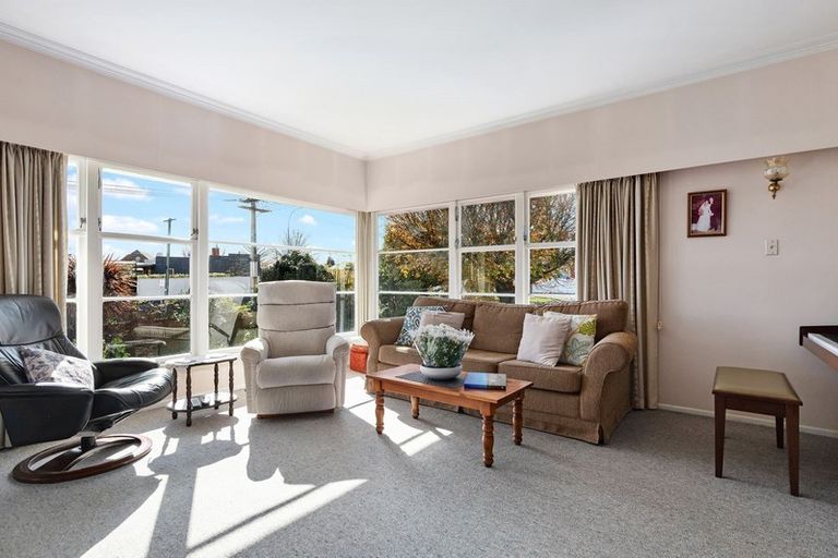 Photo of property in 27 Darley Street, Maeroa, Hamilton, 3200