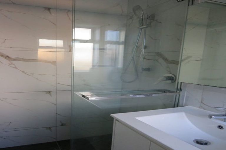 Photo of property in 3 Carbery Place, Manurewa, Auckland, 2102