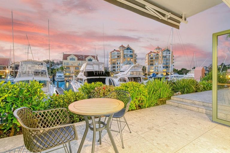 Photo of property in 118 Harbour Village Drive, Gulf Harbour, Whangaparaoa, 0930