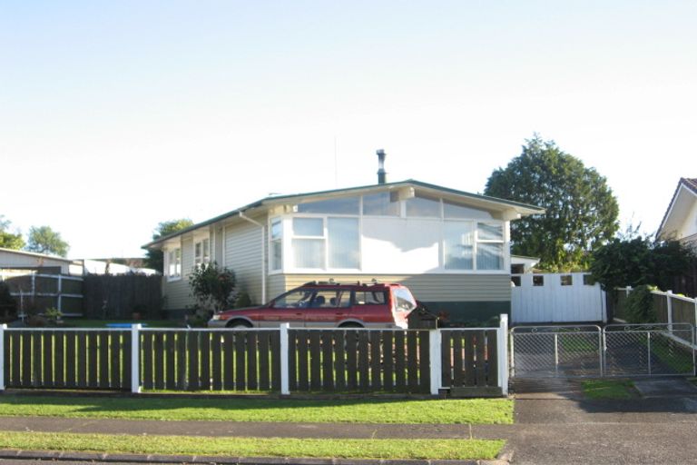 Photo of property in 14 Beeston Crescent, Manurewa, Auckland, 2102