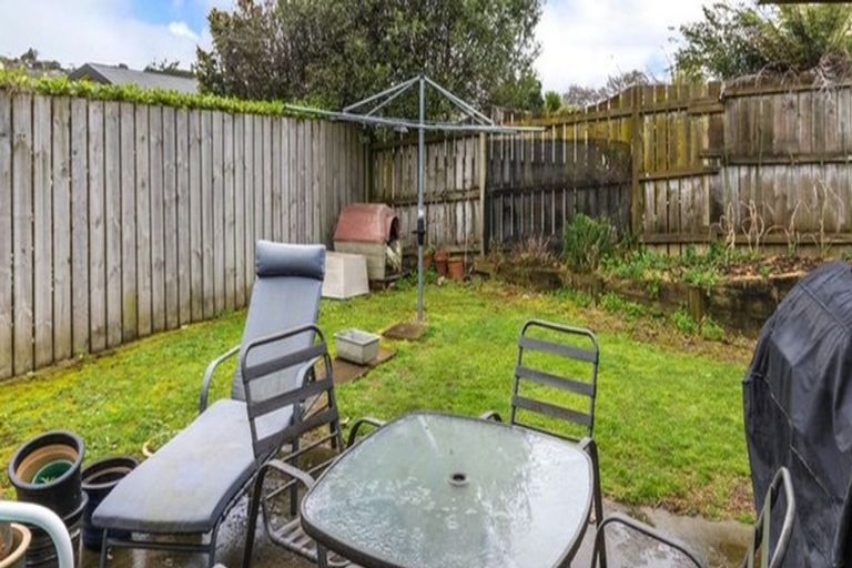 Photo of property in 10 Trillick Place, Tuakau, 2121