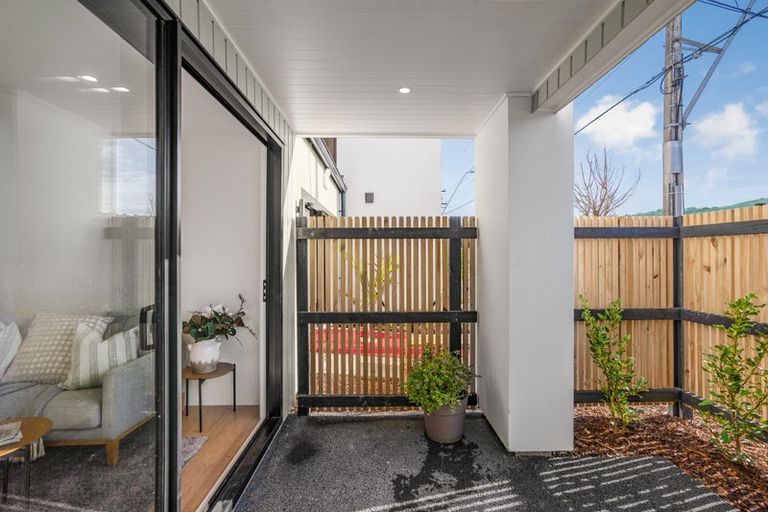 Photo of property in 1/200 Knights Road, Hutt Central, Lower Hutt, 5011