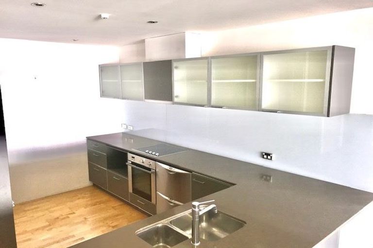 Photo of property in 412/7 Humber Street, Pandora, Napier, 4110