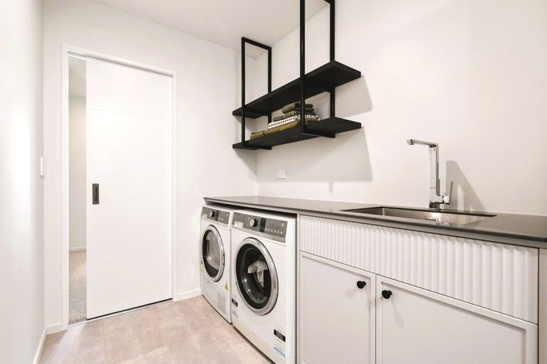 Photo of property in 27 Finstock Way, Rolleston, 7614