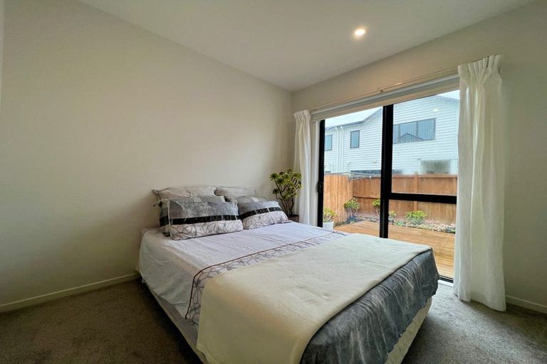 Photo of property in 12 Kairakau Street, Takanini, 2110