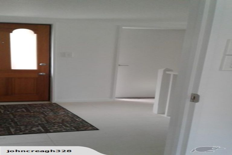 Photo of property in 27 Reserve Terrace, Lyttelton, 8082