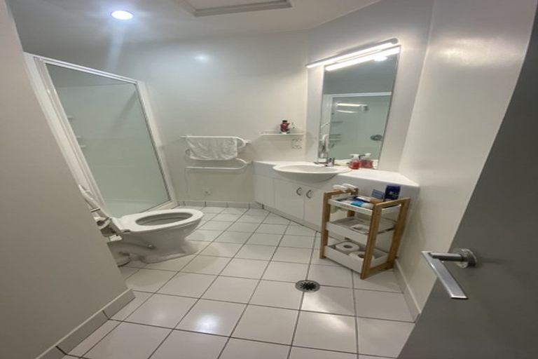 Photo of property in Terrace Garden Apartments, 6e/120 The Terrace, Wellington Central, Wellington, 6011