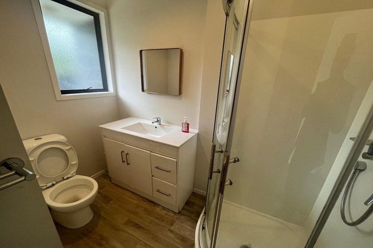 Photo of property in 1/18 Kashmir Road, Glen Eden, Auckland, 0602